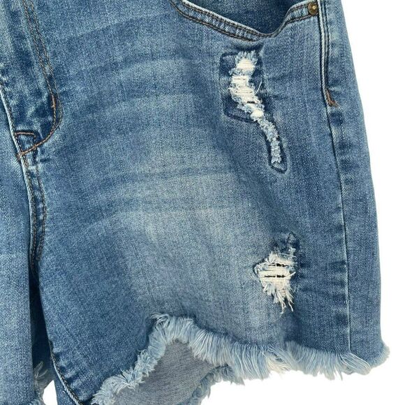William Rast Perfect Shorts Distressed Raw Edge Hem Denim Size 18w - Picture 3 of 9